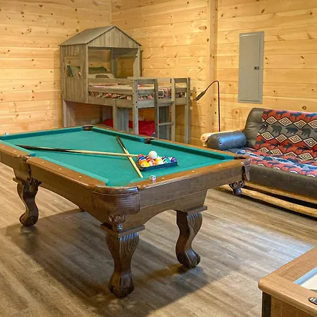 The Lazy Bear Villa